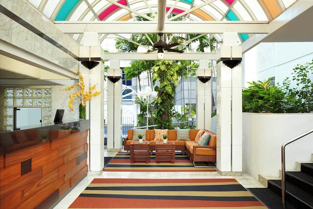 オアシス ホテル ワイキキ