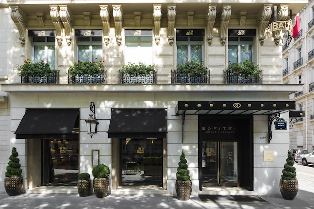 ホテル ソフィテル パリ ボルティモア トゥール エッフェル