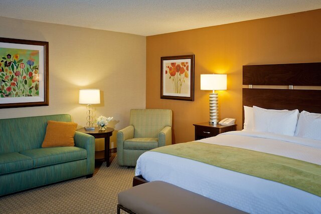 ダブルツリー バイ ヒルトン ホテル サンタ フェ