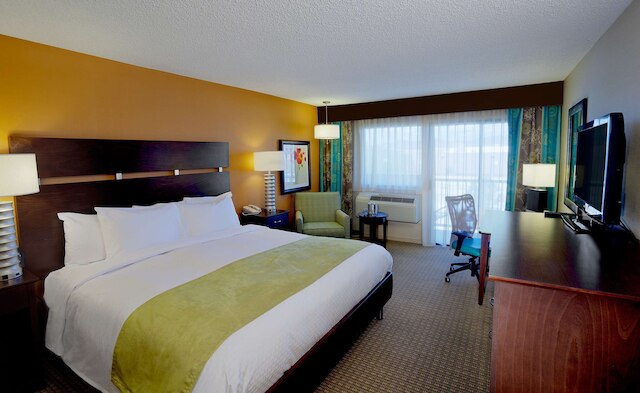 ダブルツリー バイ ヒルトン ホテル サンタ フェ