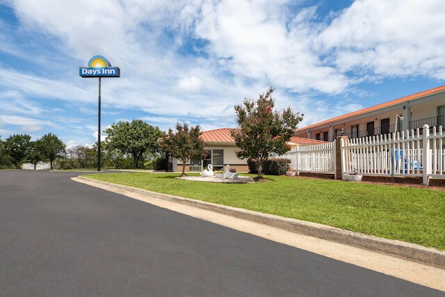 デイズ イン バイ ウィンダム オーガスタ ウィーラー ロード