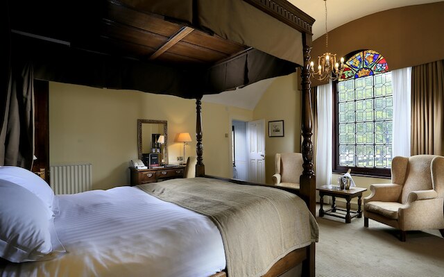 マクドナルド アルベストン マナー ホテル & スパ