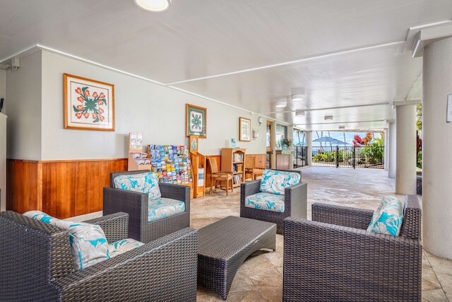 アストン コナ バイ ザ シー