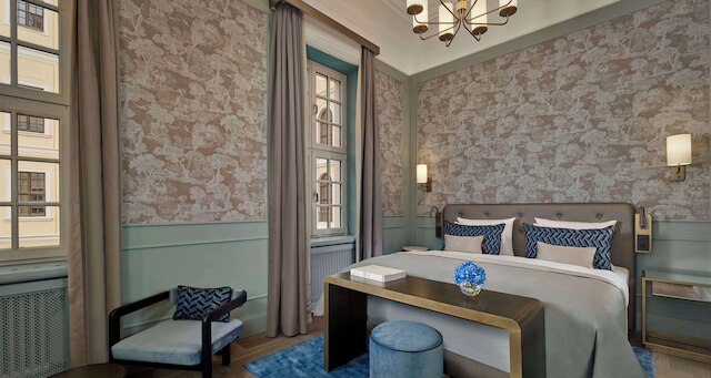 ホテル タッシェンベルグパレ ケンピンスキー ドレスデン