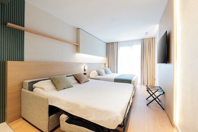 アパートホテル アテネア カラブリア