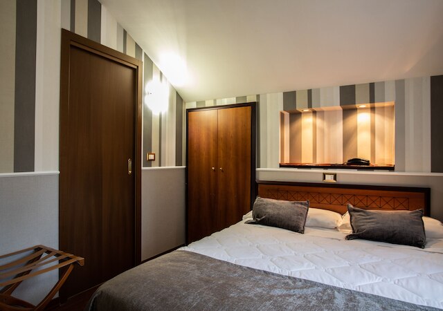 ホテル アストリア