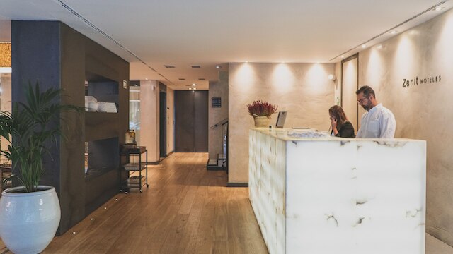 ホテル ゼニット アベバ