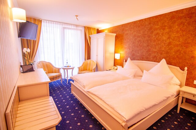 ツァ ヴェインスタイジ