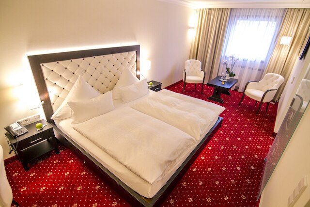 ツァ ヴェインスタイジ