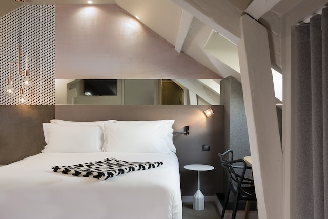 ホテル デュエット パリ