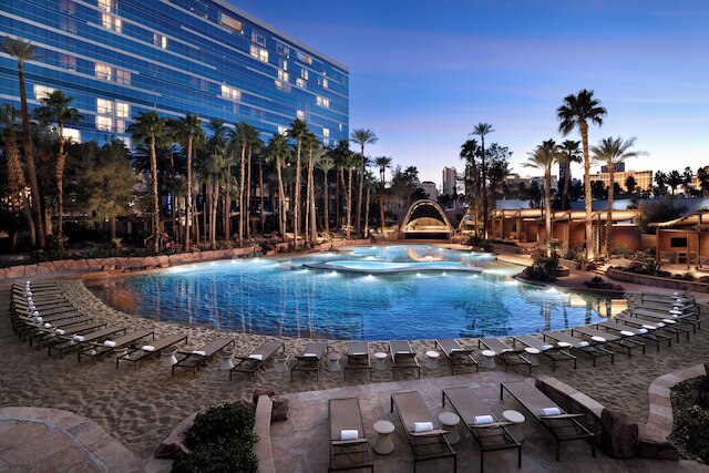 ヴァージン ホテルズ ラスベガス、キュリオ コレクション バイ ヒルトン