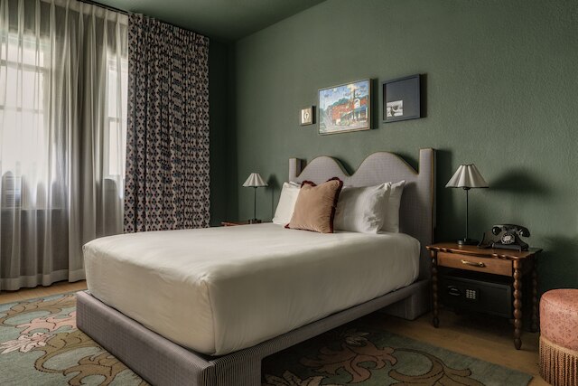 マークイーン ホテル