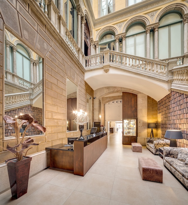 カタロニア ポルタル デ ランジェル