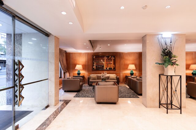 サナ リノ ホテル