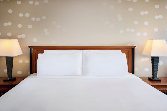 ナイアガラ フォールズビュー ホテル & スイーツ