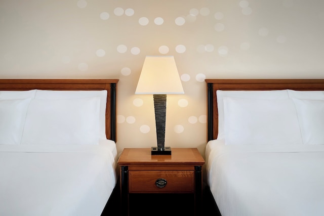 ナイアガラ フォールズビュー ホテル & スイーツ