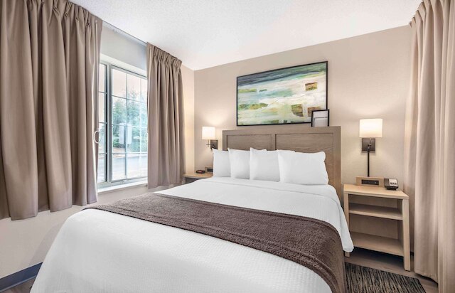 エクステンデット ステイ アメリカ スイーツ DC アレクサンドリア アイゼンハワー アベニュー