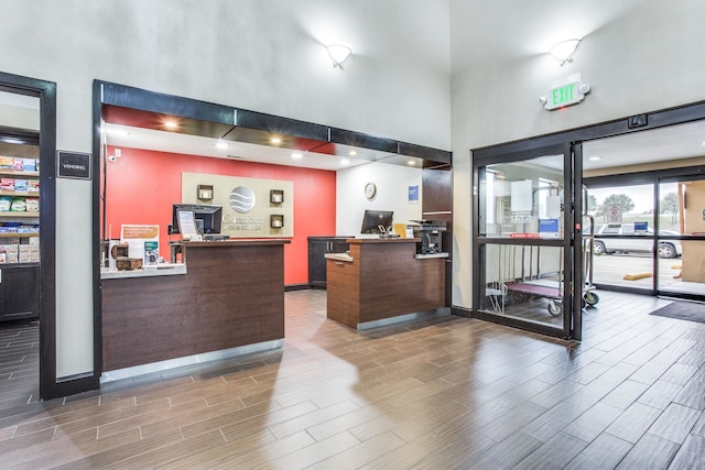 コンフォート イン & スイーツ ラブ フィールド - ダラス マーケット センター