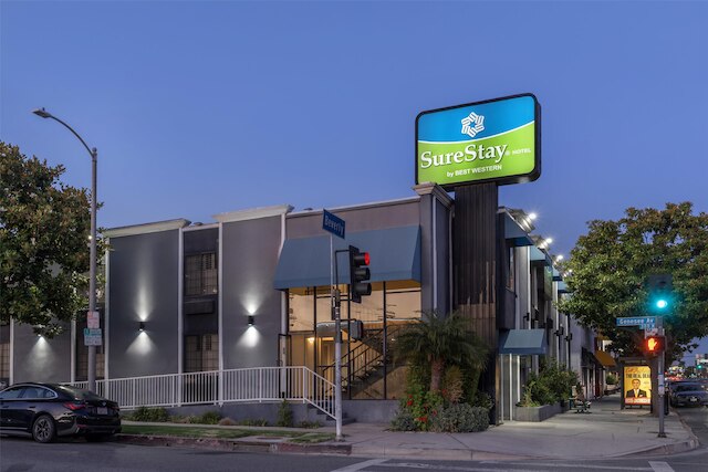 シュアステイ ホテル バイ ベストウェスタン ビバリー ヒルズ ウエスト LA