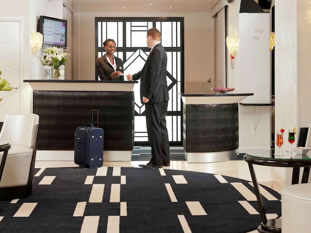 メルキュール パリ オペラ フォーブール モンマルトル