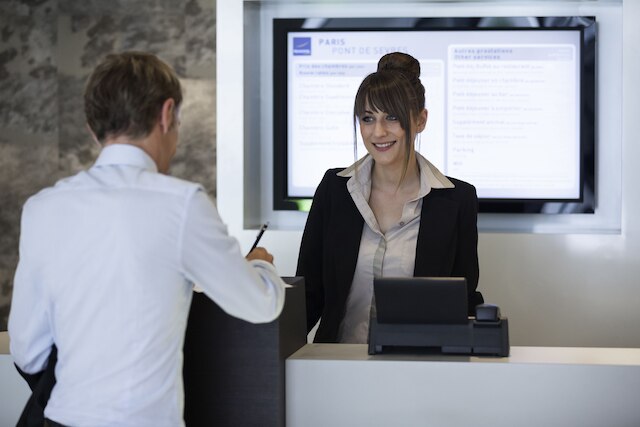 ノボテル パリ ポンド セーブル