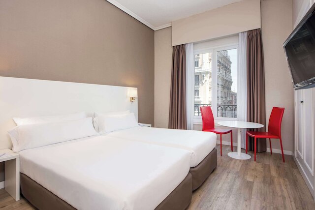 ホテル マドリード グラン ヴィア 25 アフィリアテッド バイ メリア