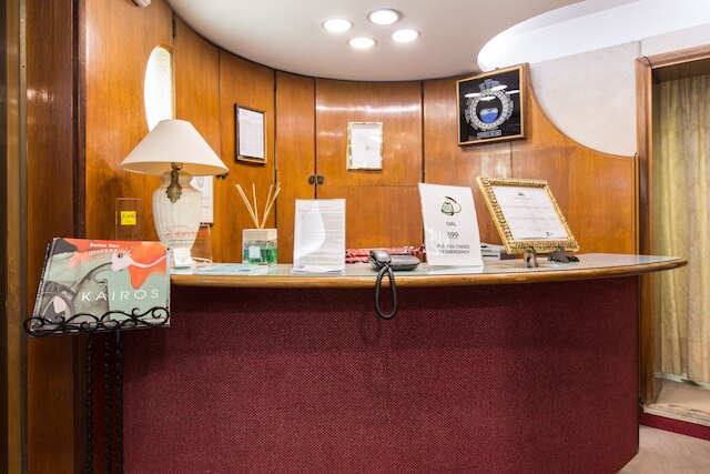 ホテル アンバサダー トレ ローズ