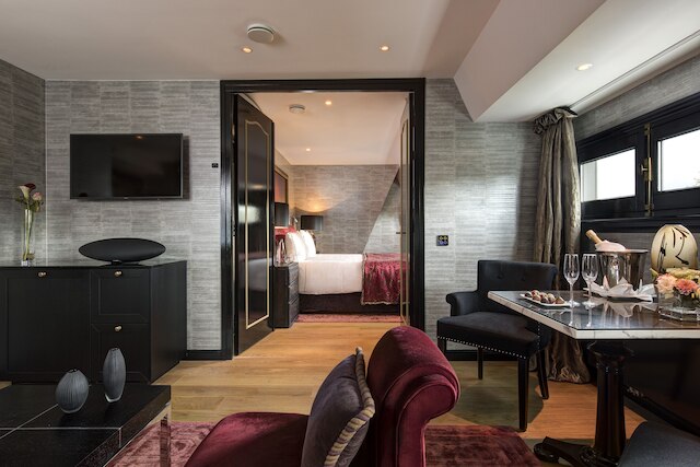 ザ パビリオンズ アムステルダム、ザ トーレン