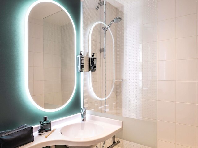 イビス パリ メーヌ モンパルナス 14 エム