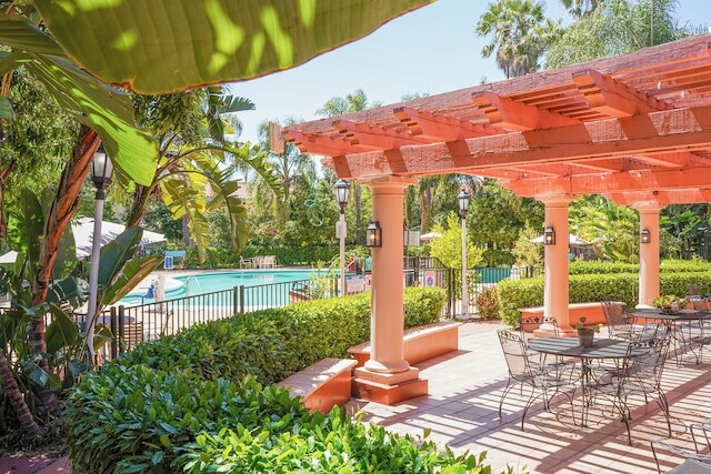 アップタウン オアシス サンノゼ エアポート