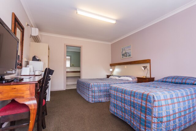 スリープウェル モーテル