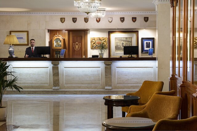 ホテル イングラテラ セビリア