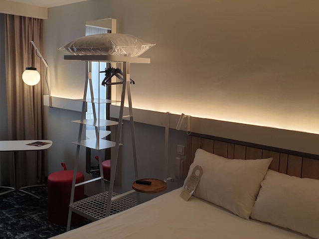 アイビス ラ ロシェル サントル イストリック ホテル