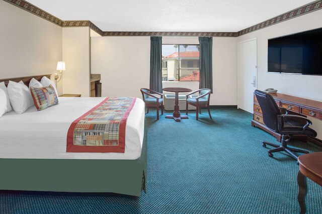 トラベロッジ バイ ウィンダム コスタ メサ ニューポート ビーチ アシエンダ