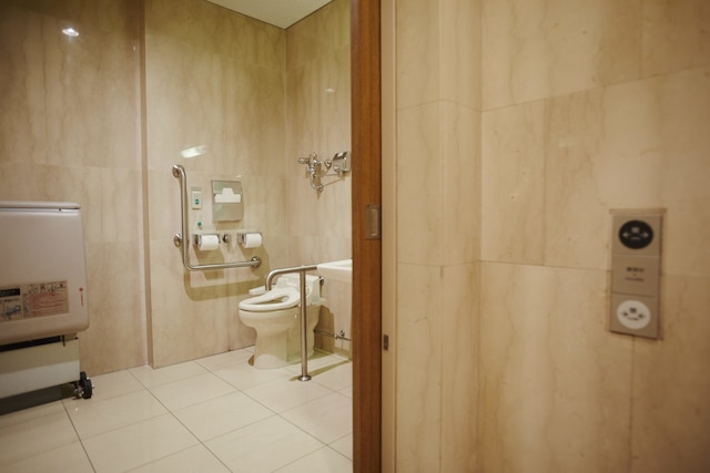 ロイヤルパークホテル