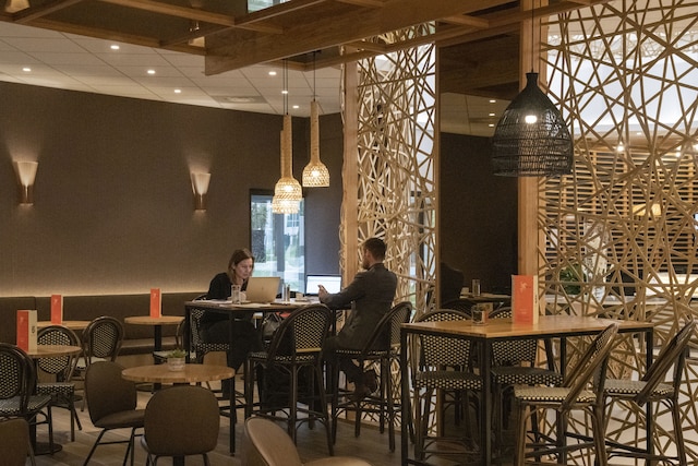 ノボテル ニース アレナス アエロポール