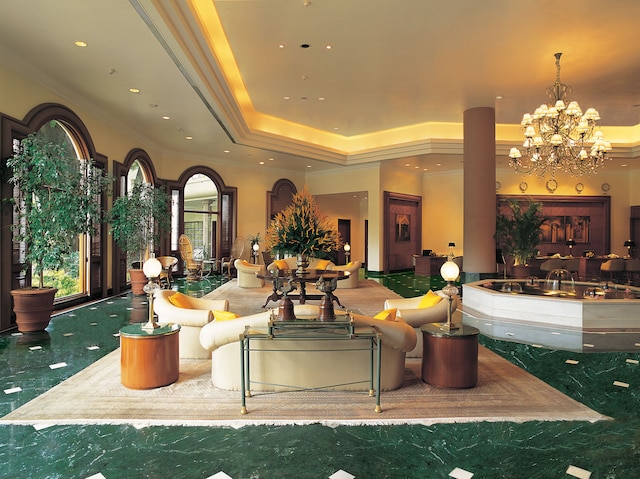 ザ オベロイ ベンガルル