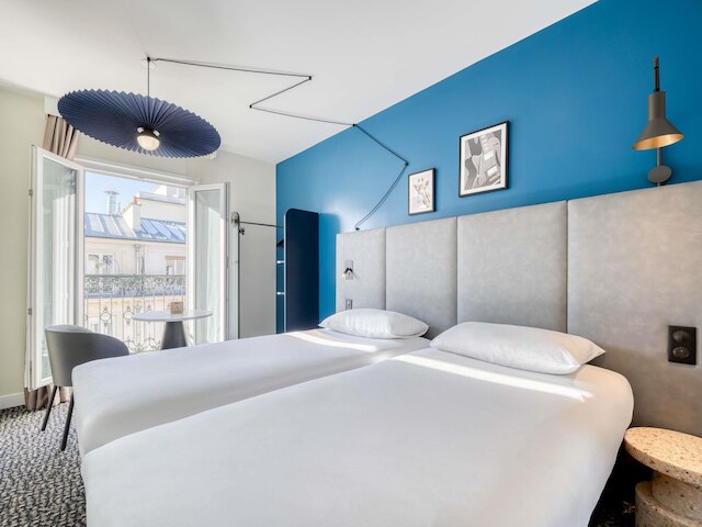 アイビス パリ ペール ラシェーズ