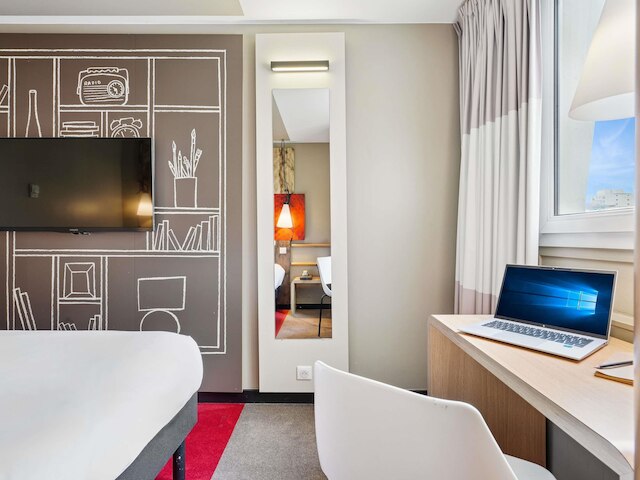 イビス パリ ポルト ドルレアン