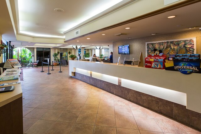 メインゲート レイクサイド ホテル