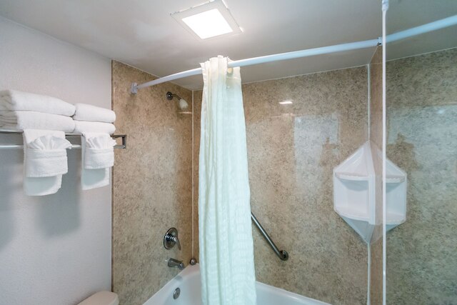 メインゲート レイクサイド ホテル