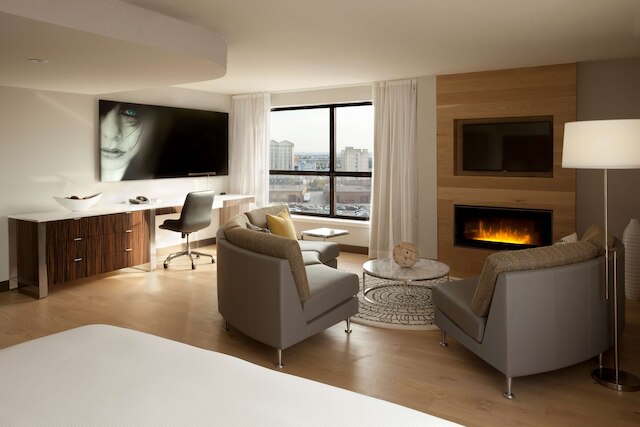 ヒルトン トロント エアポート ホテル & スイーツ