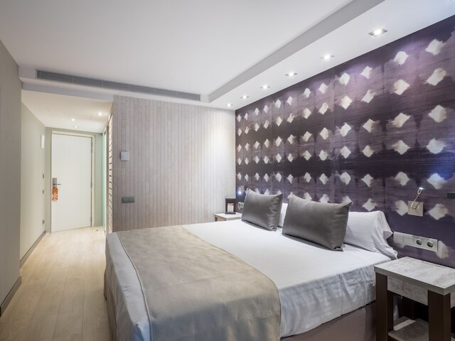 カタロニア アテナス