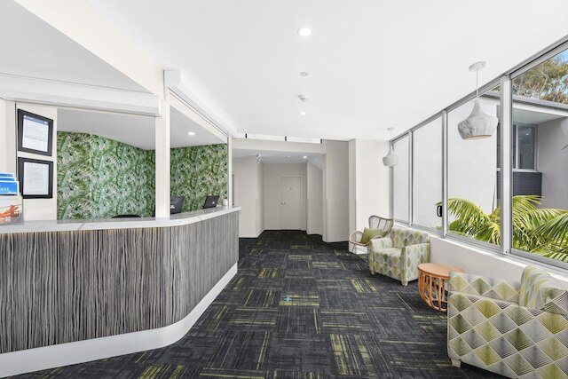 パーム コート モーター イン