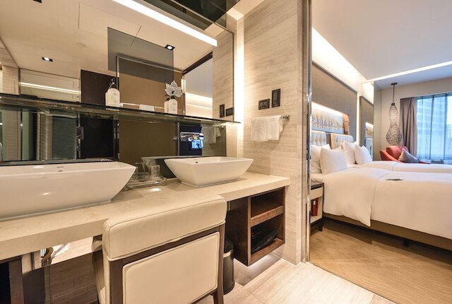 フラマ ホテル大連 (大連富麗華大酒店)