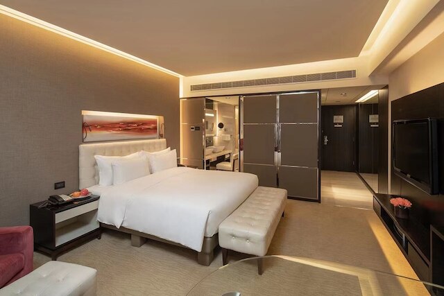 フラマ ホテル大連 (大連富麗華大酒店)