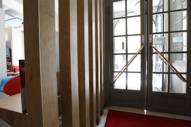 イビス ニース サントル ノートル ダム