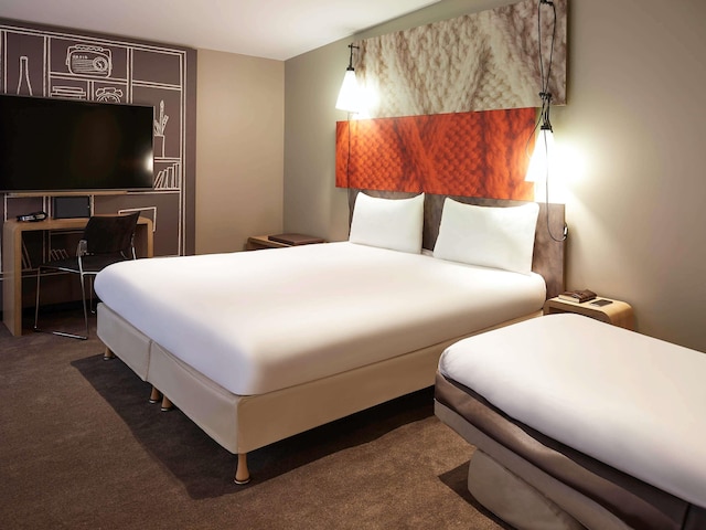 イビス パリ カナル サン マルタン