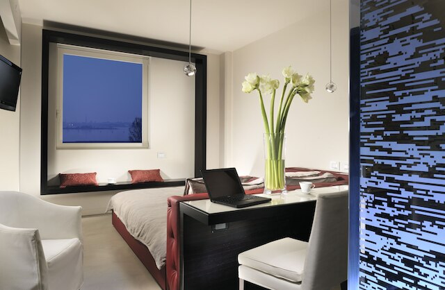 アントニー ホテル