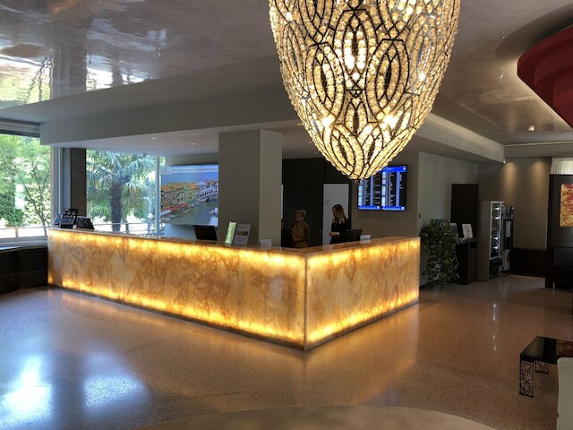 アントニー ホテル